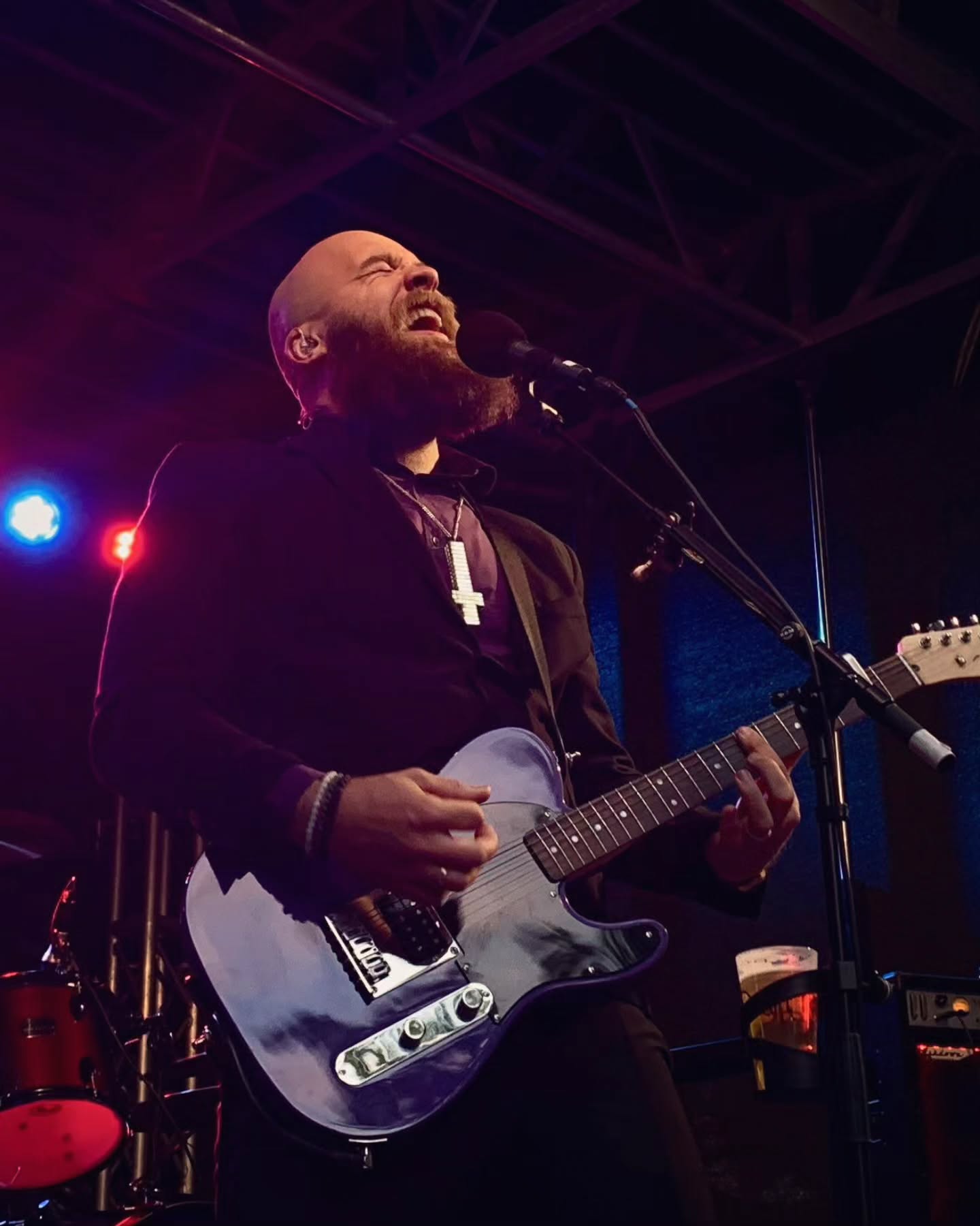 Poppa Jay at @briekfestival breakin' it down and dirty with the unholy power of his devilish gospel.

📸 @_x.renske.x_

#Preach #PoppaJay #Amen